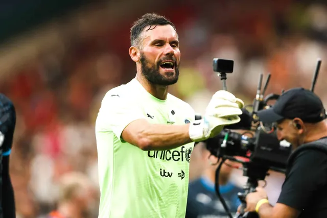 Ben Foster hosts the Fozcast - one of the best football podcasts UK for matchgoing fans