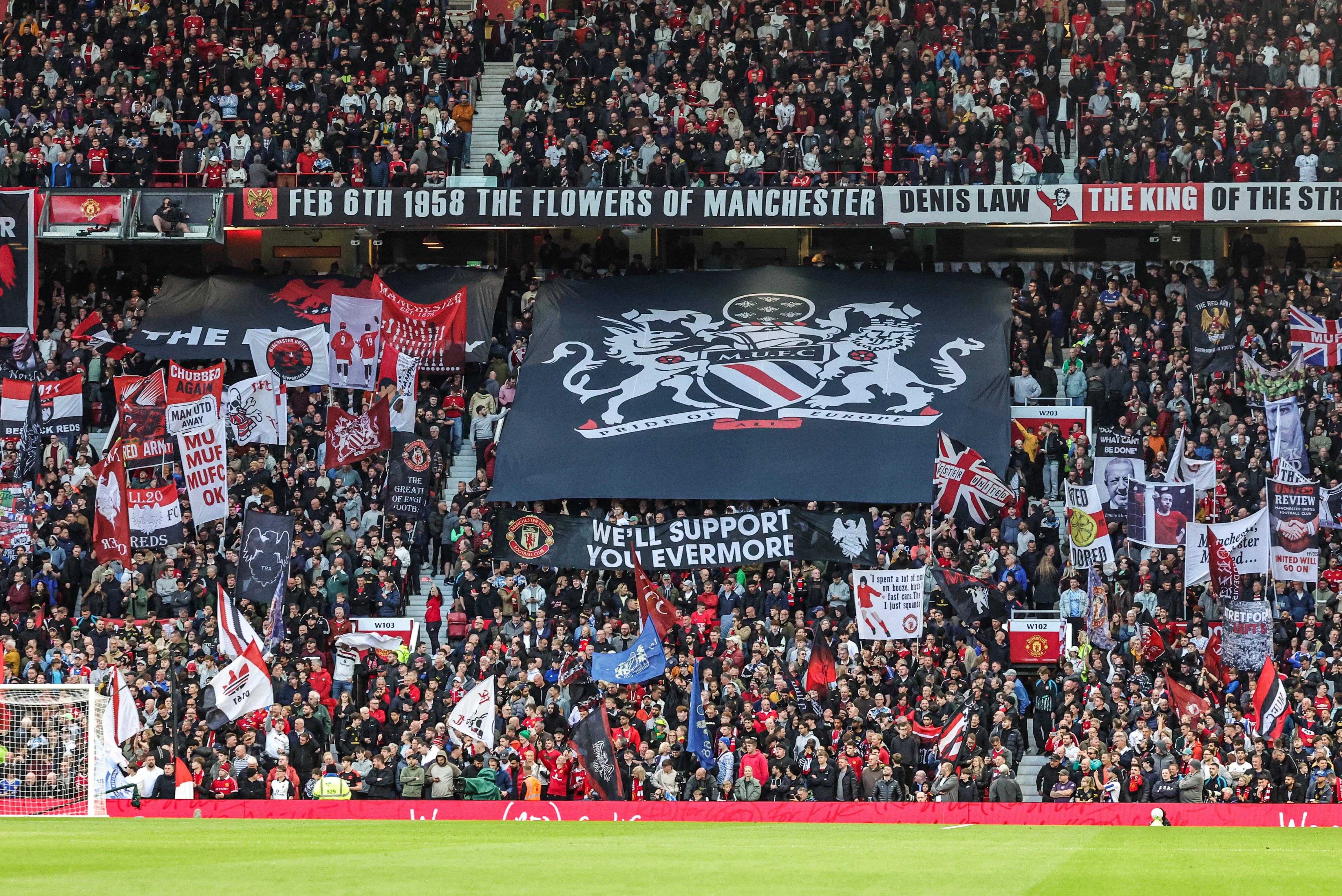 What Man Utd fans chanted to an emotional Casemiro at Old Trafford after 2-1 win vs Brentford